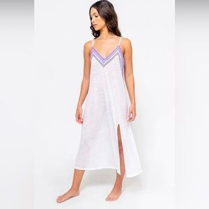 Pitusa white inca slip dress coverup petite. 🎉 fits US size 00-6 nwt